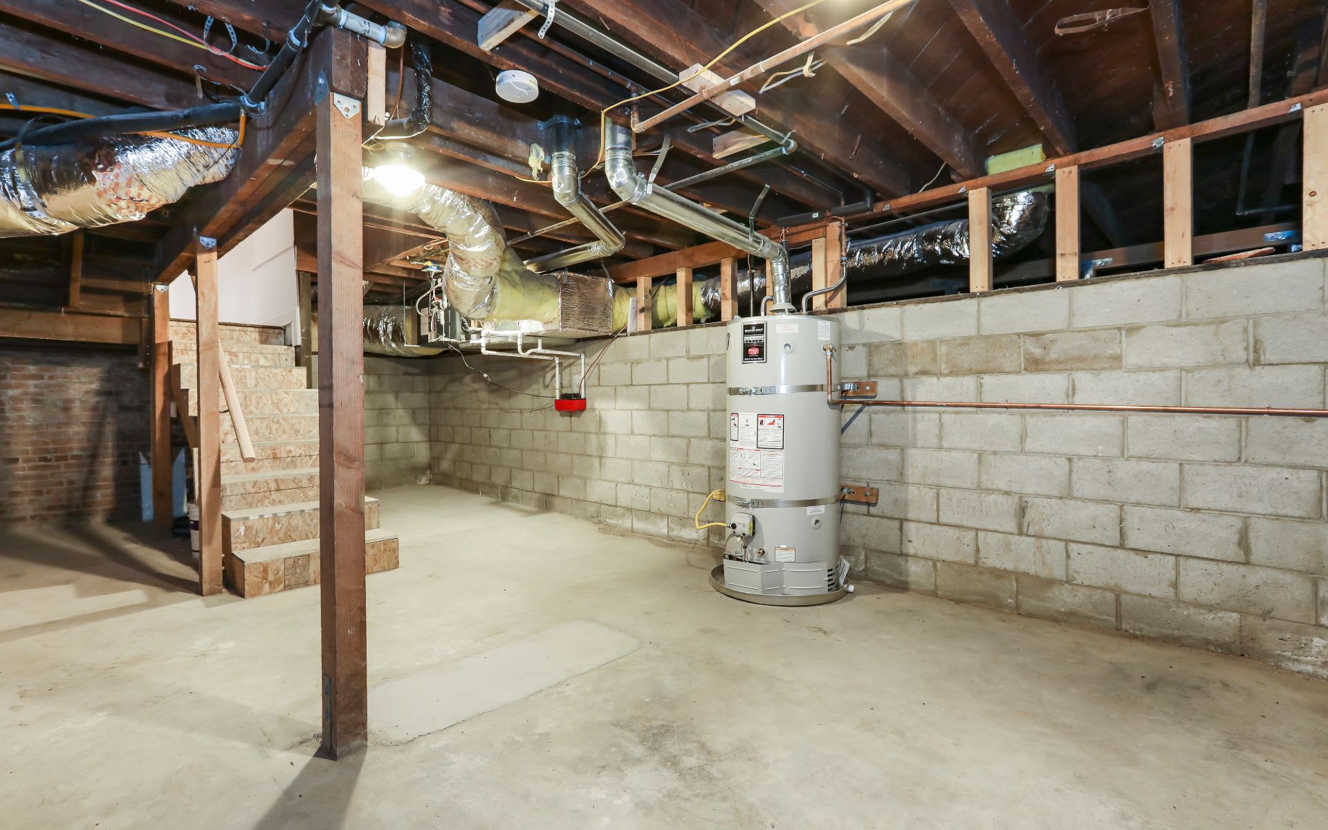  901 Isabel St