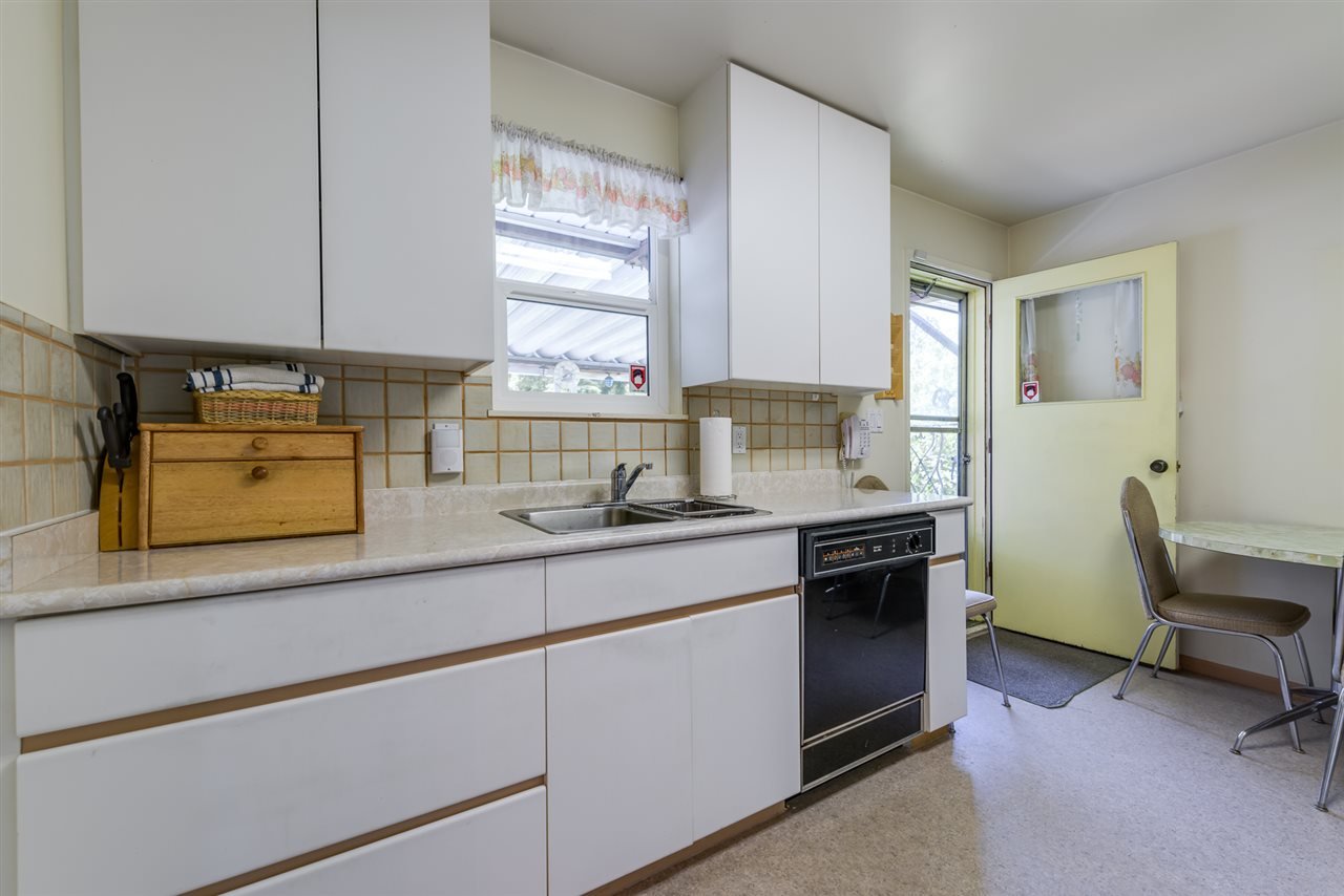 361 W 19th St