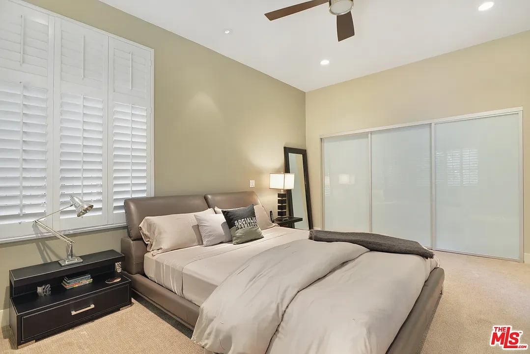 11636 Montana Ave APT 101