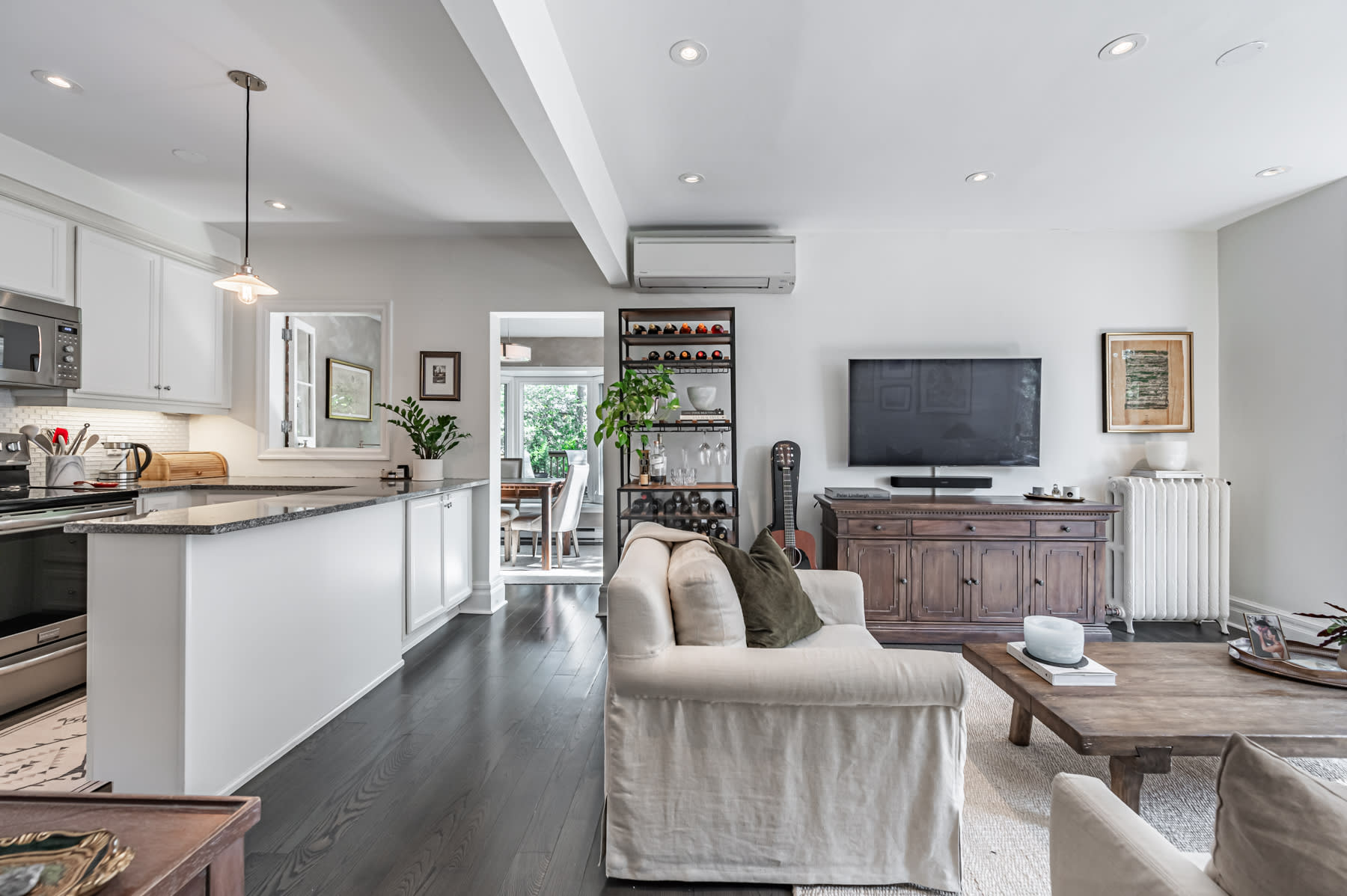 18 Castle Frank Cres