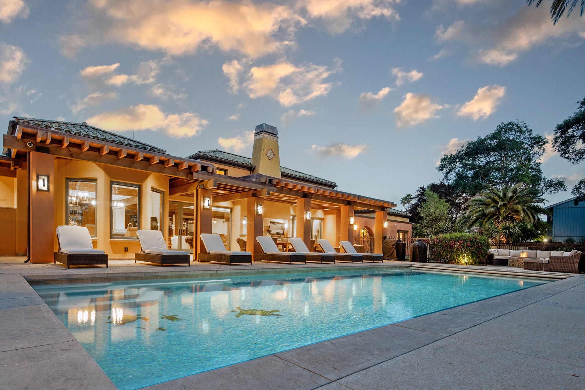 Santa Cruz Masterpiece - 1151 Scholl Lane