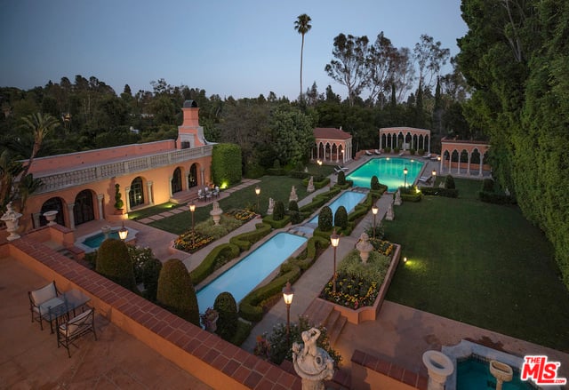 Valley Villa