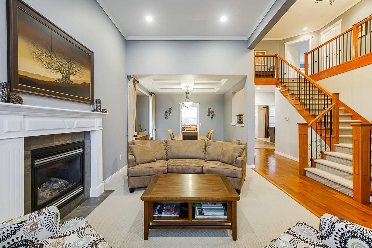 6056 164 St
