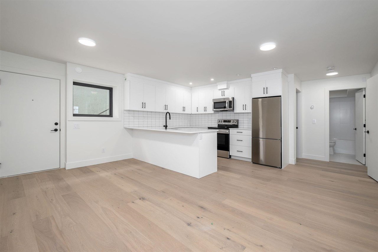 2764 Edgemont Blvd