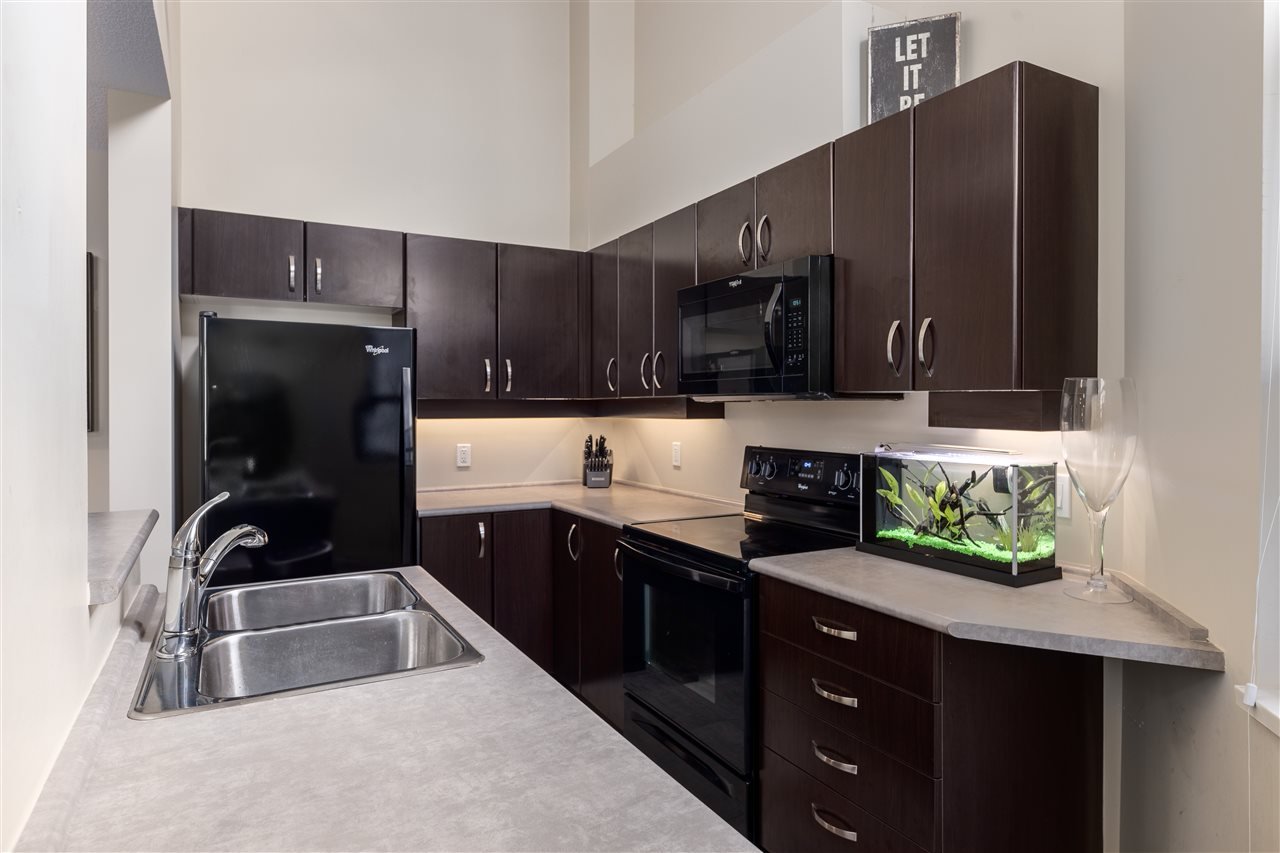 431-10838 City Pkwy