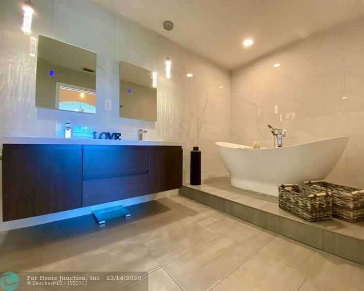8050 Aberdeen Dr Unit 202