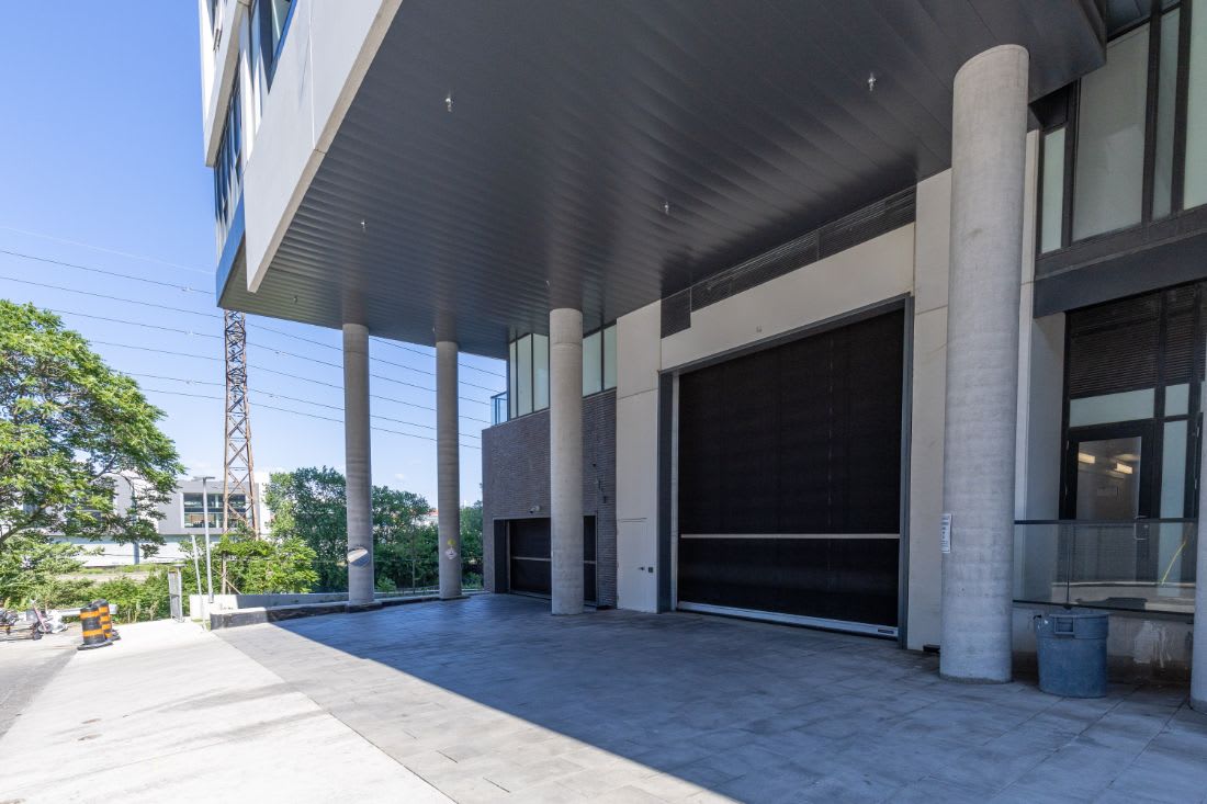 801 – 5 Defries St