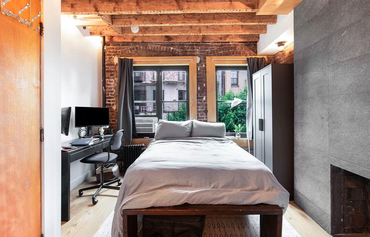 42 Horatio Street, Apt 18