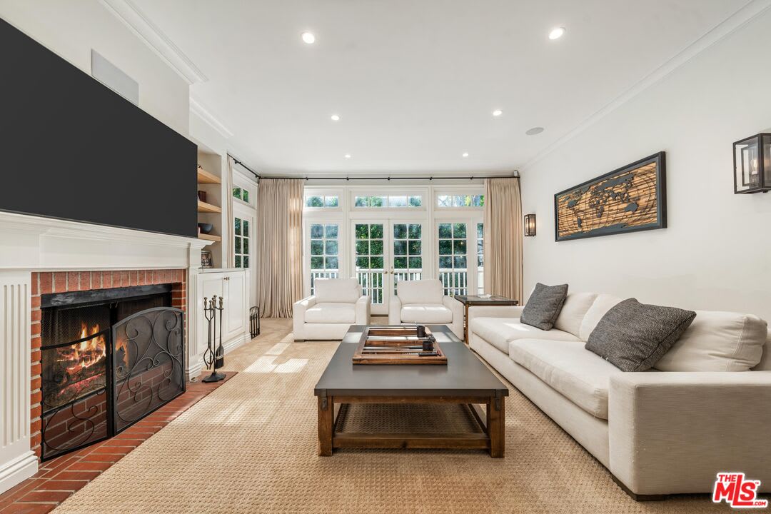Opulent Ridge