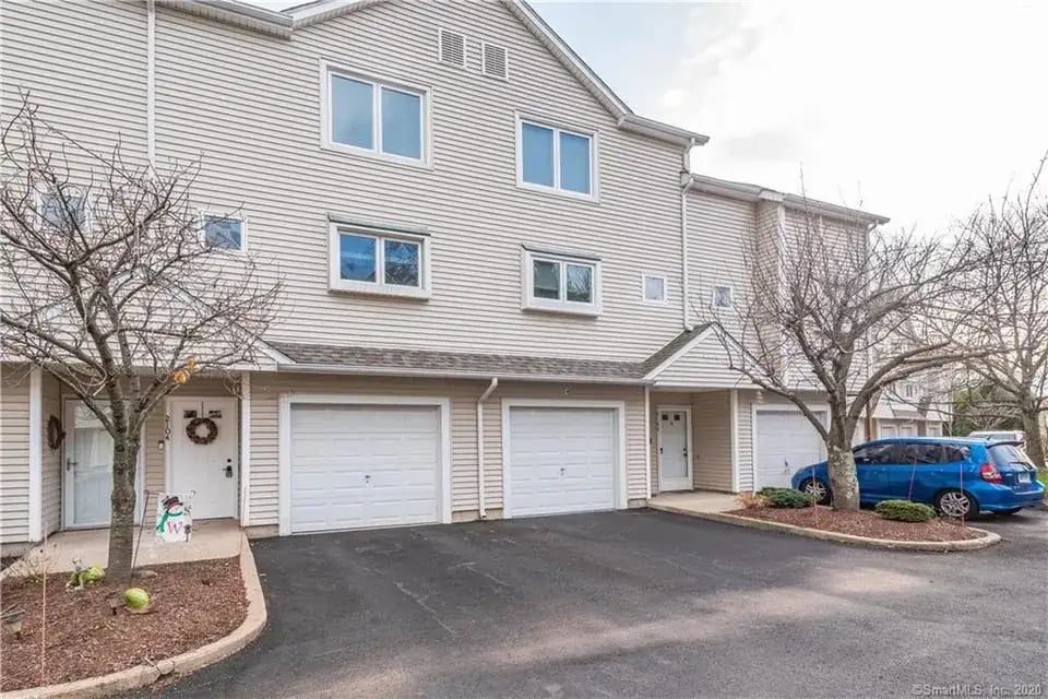 158 Paddock Ave, #2104