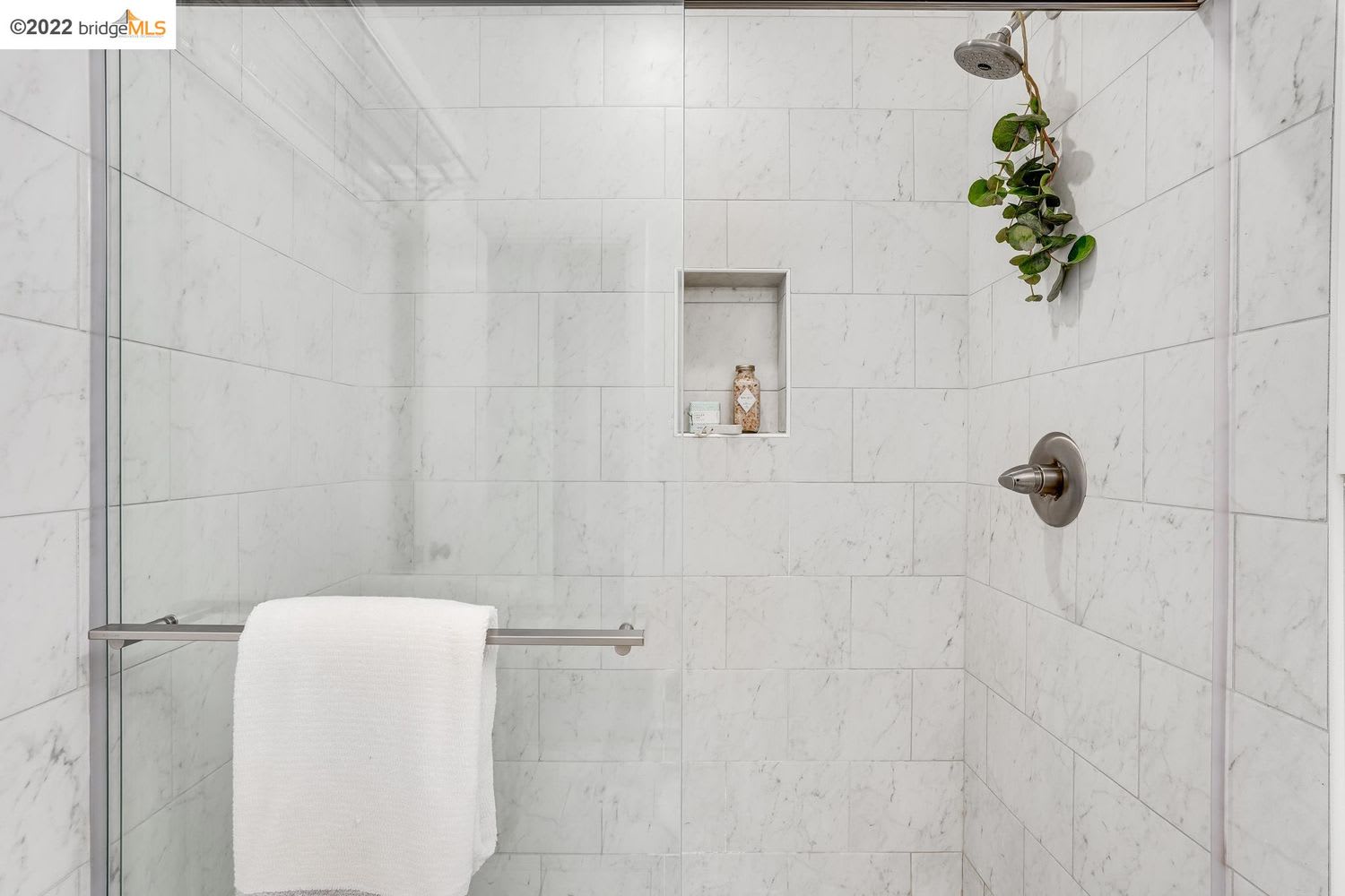 1170 S Van Vess Ave Unit: 2