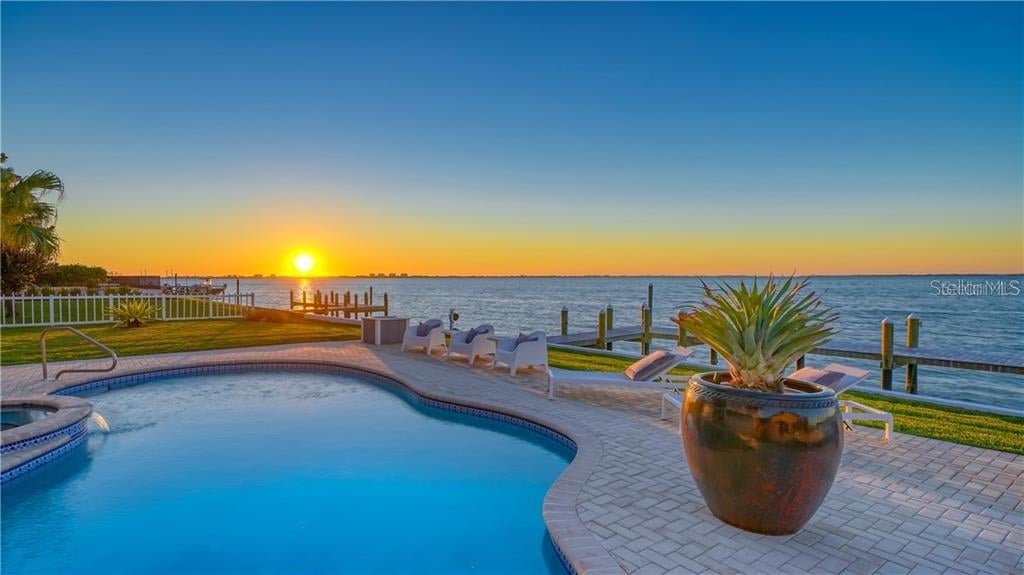 321 Ringling Point Dr.