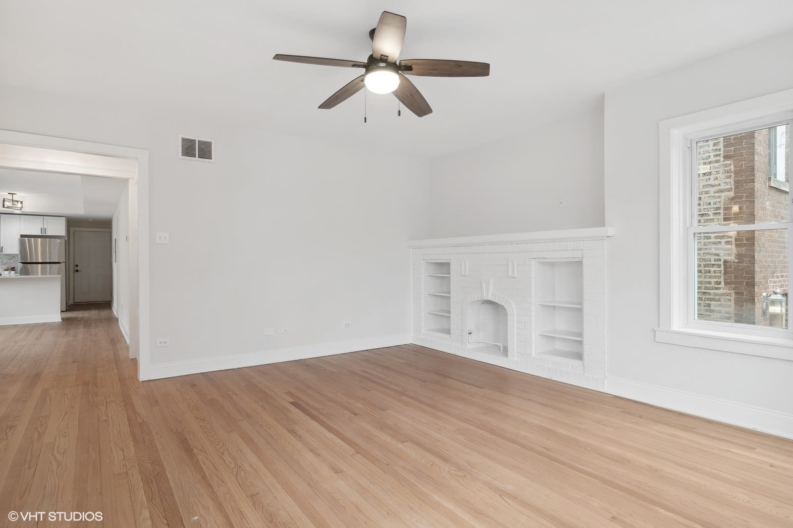Private Address Unit 1E, Chicago, IL 60625
