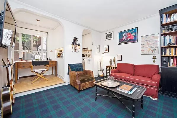 165 West 20th St. Unit: 4A