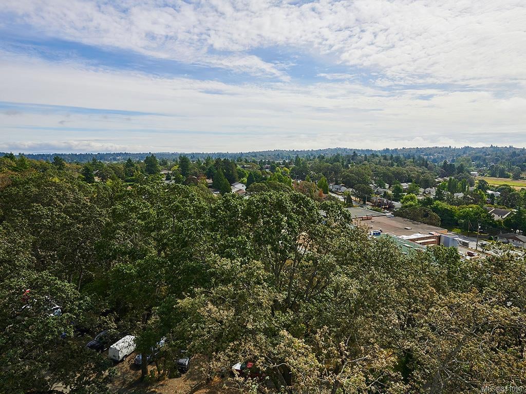 703-4011 Rainbow Hill Lane, Saanich