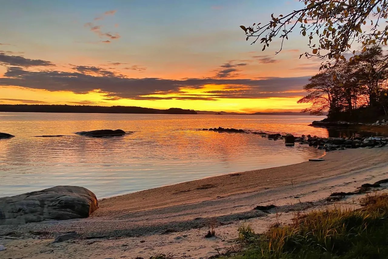 From Sand to Shore: Maine Homes with Private Beaches