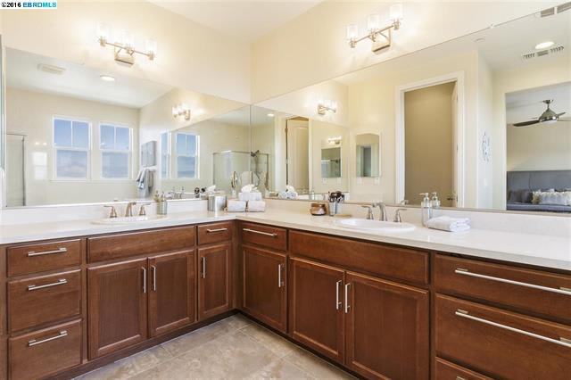 6480 Bayview Dr, Oakland, CA 94605