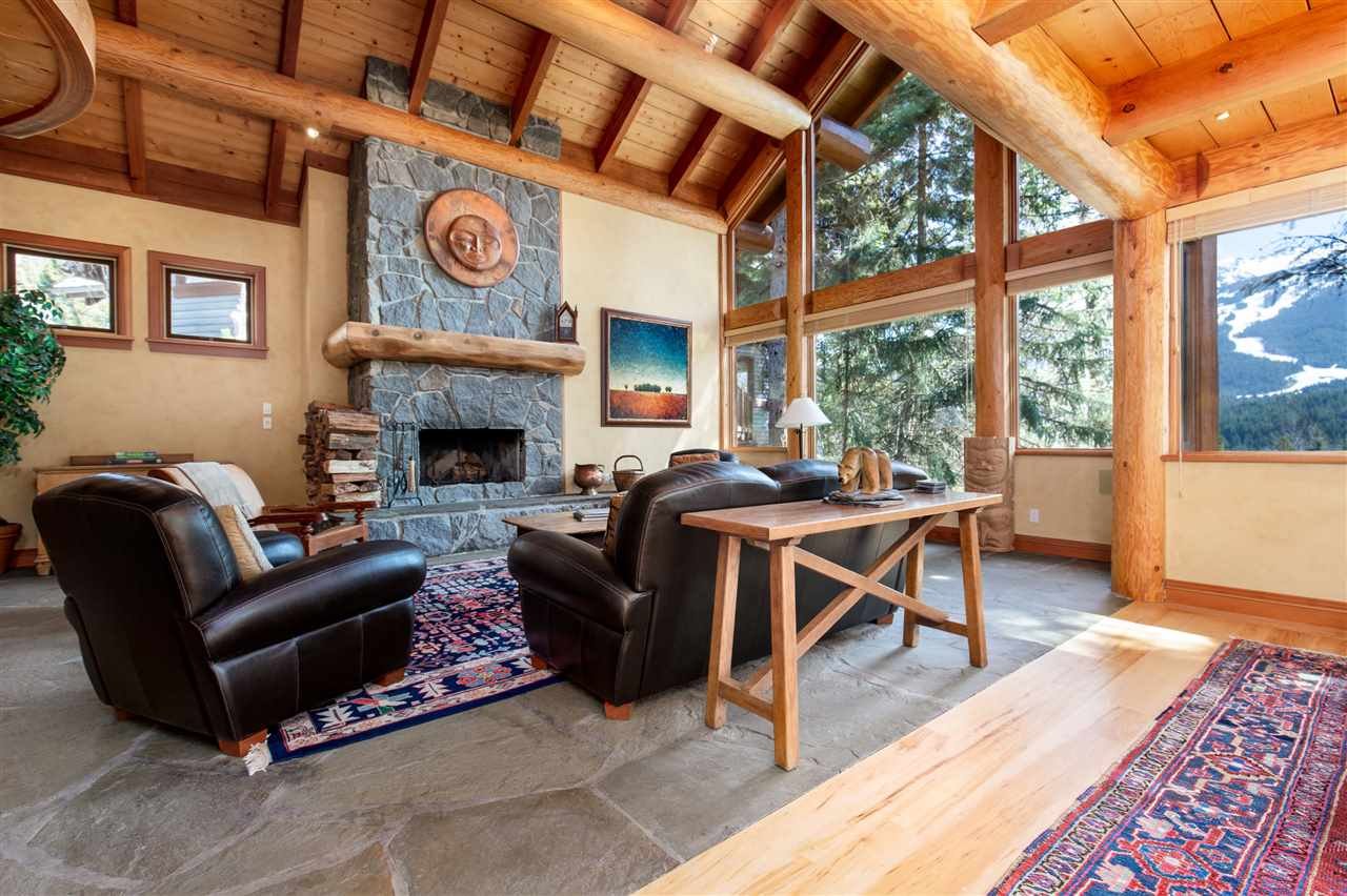 3231 Peak Dr