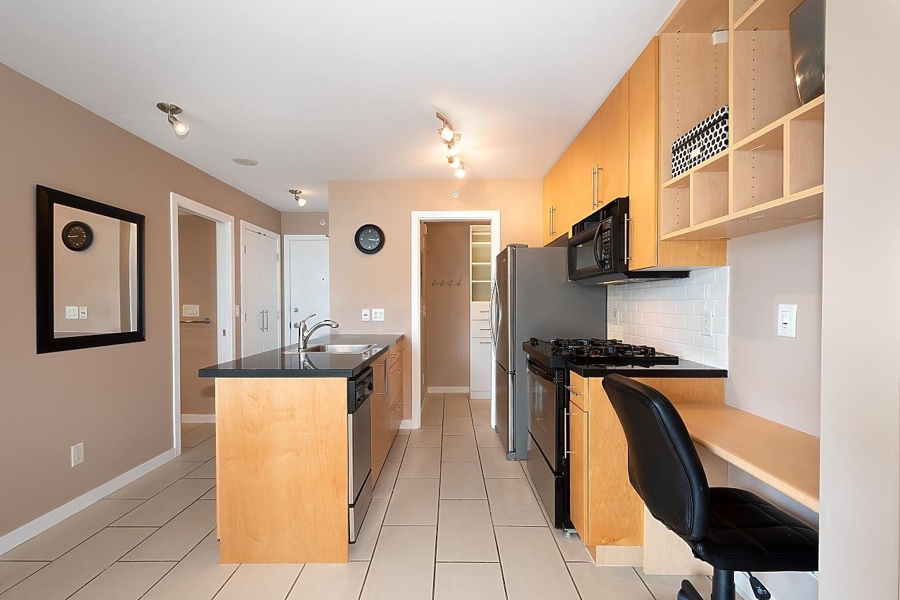 903-1225 Richards St
