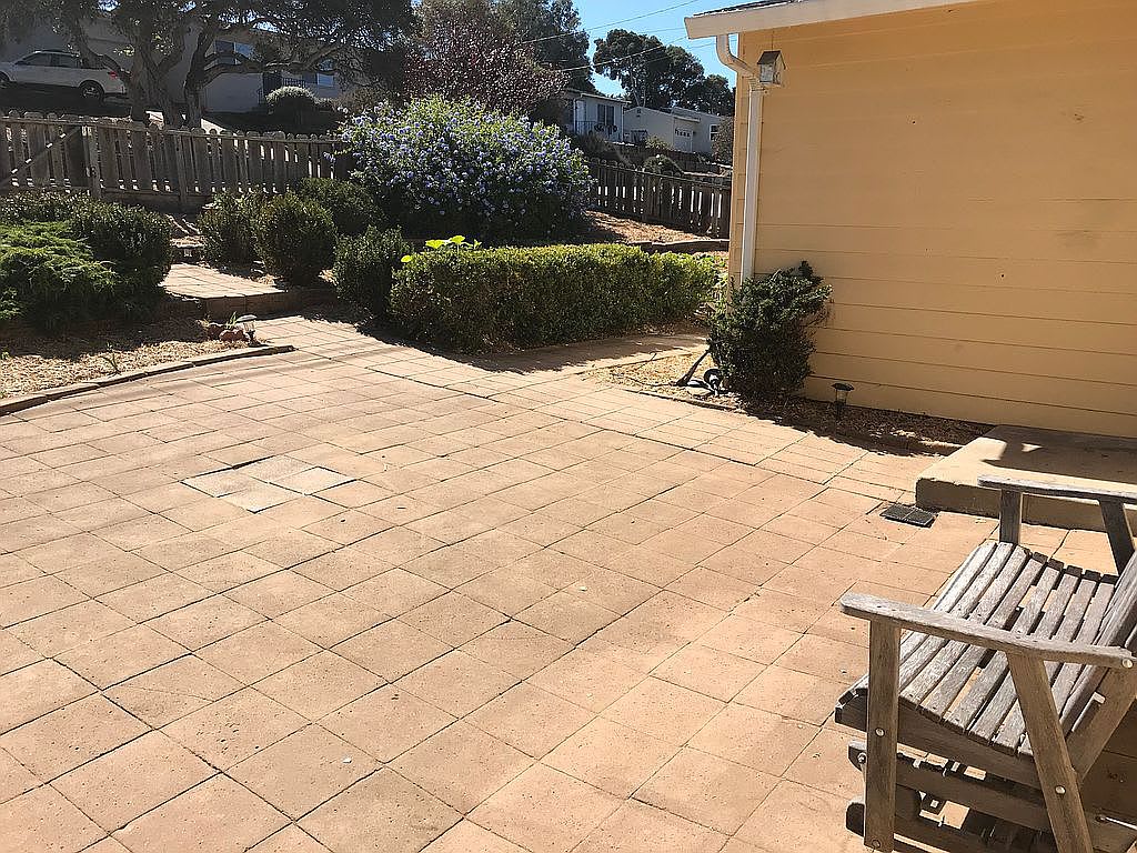 988 Paloma Rd