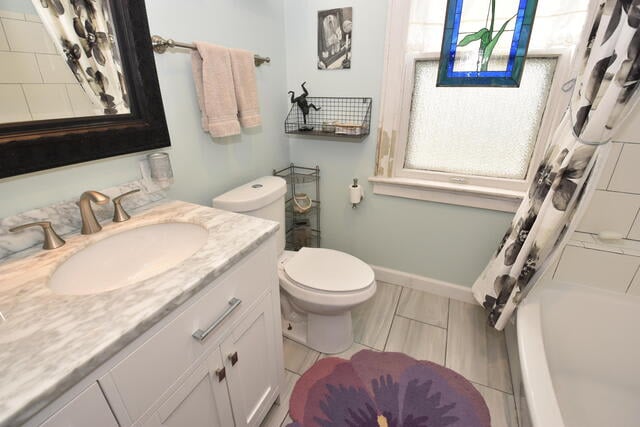 2919 N Downer Ave, # 2921