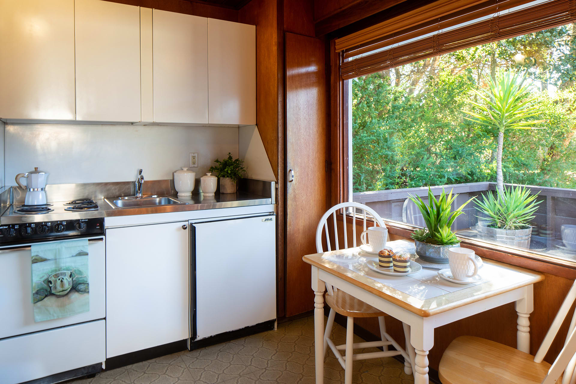 Blue Sky Lodge - Carmel Valley Village