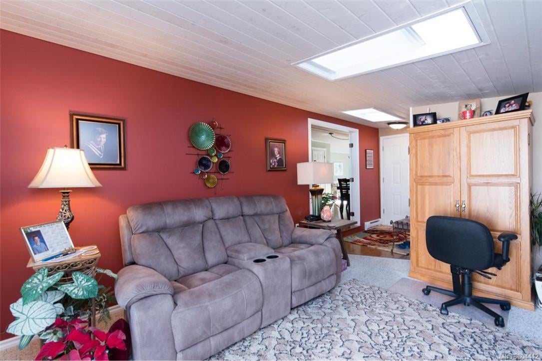 43-7583 Central Saanich Rd