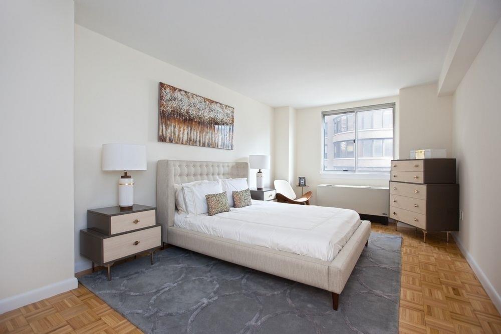 308 East 38th Street, Apt 10-B