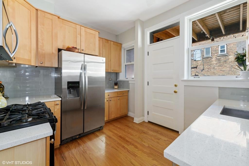 518 W Wrightwood #2W