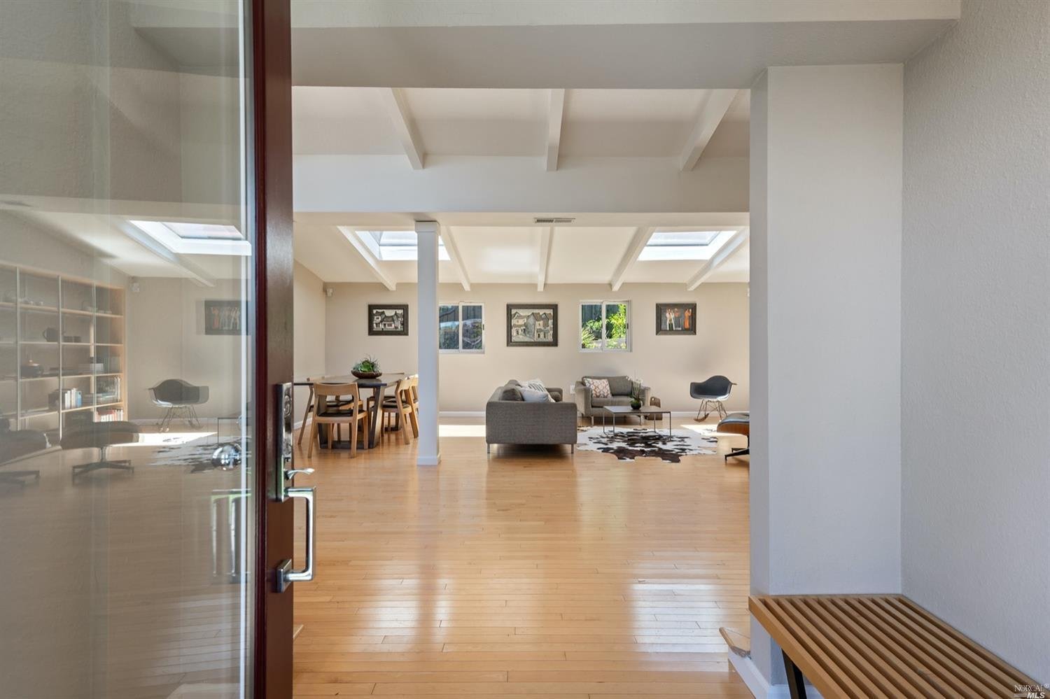 2 Cedarwood Ln