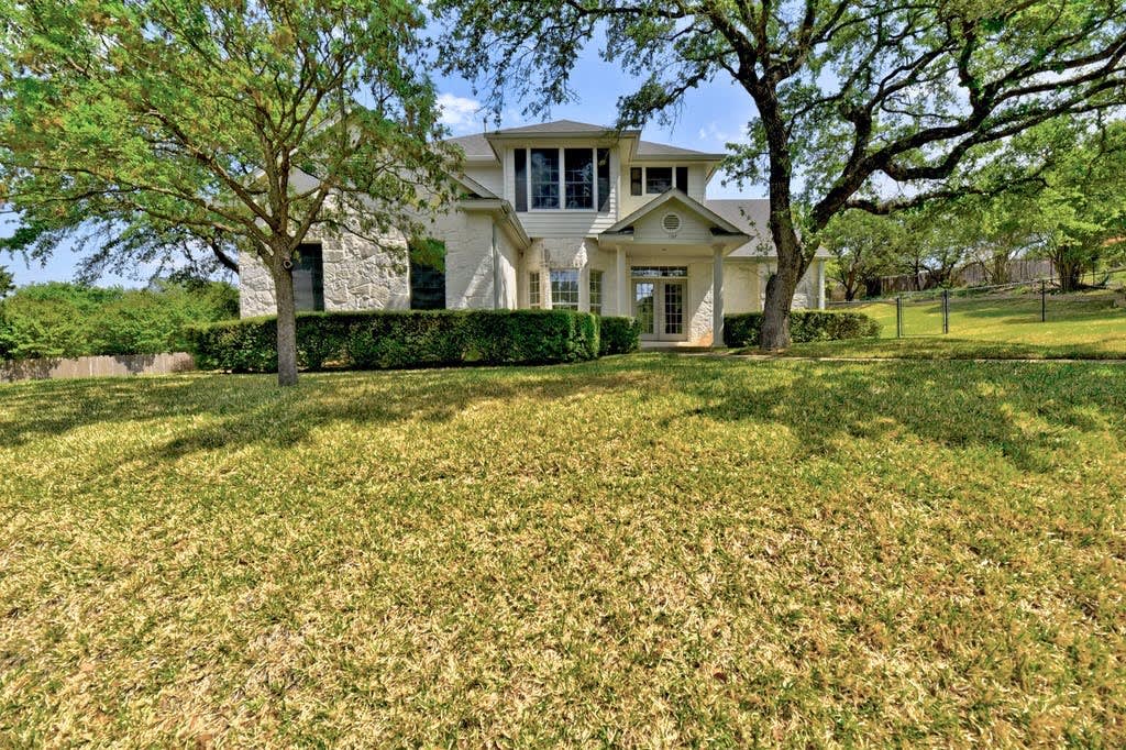 1107 Bowie Rd