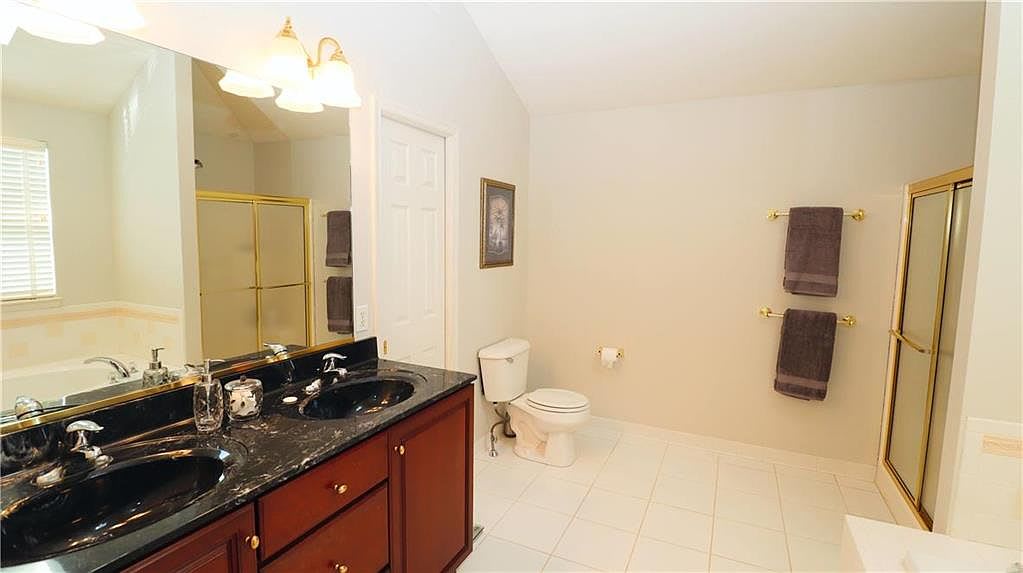2374 Bordeaux Drive