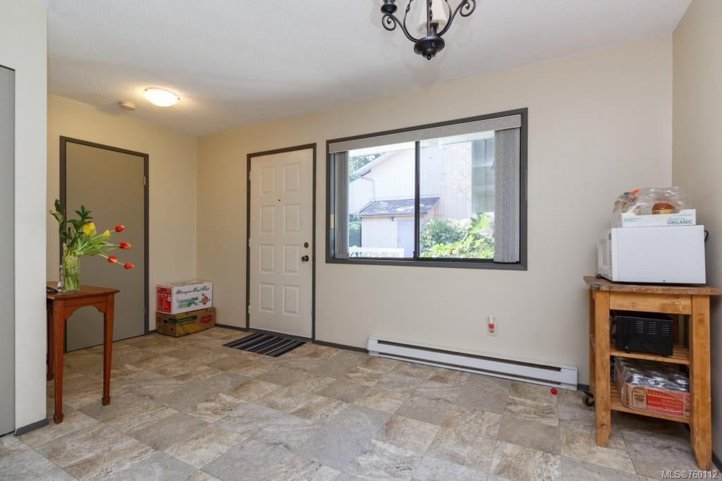 15-3230 Rutledge St, Saanich