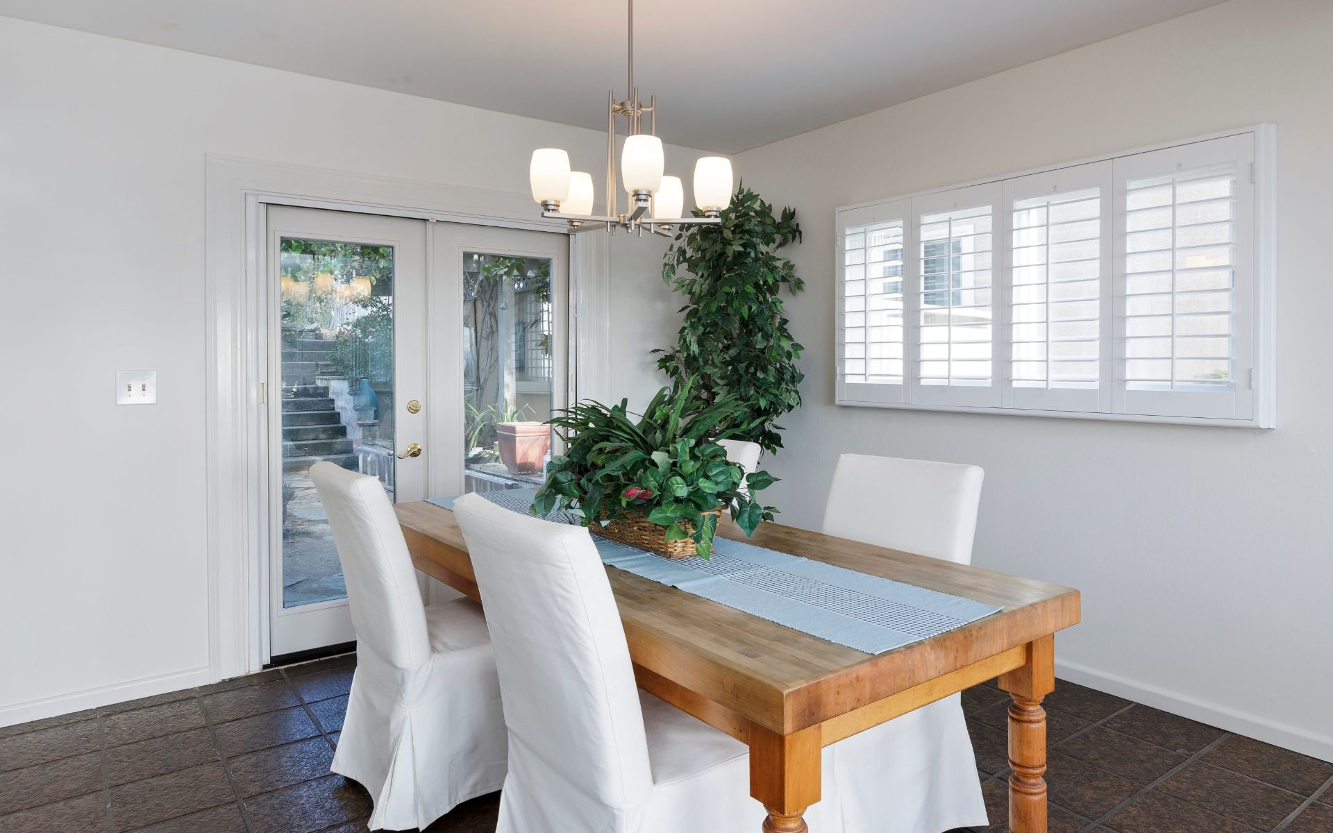 7040 Vista Del Mar Ln