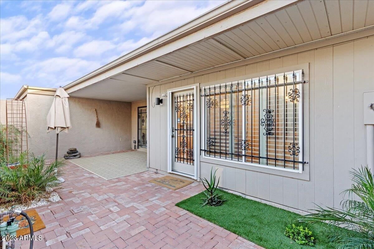 7269 N VIA NUEVA