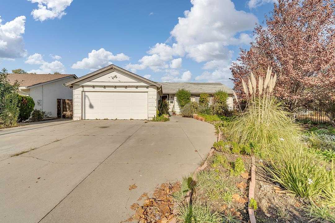 2579 Sierra RD