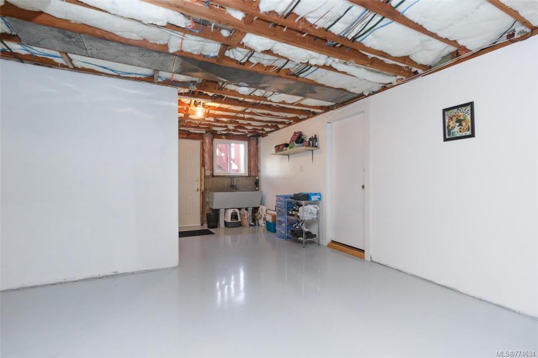 733 Porter Rd