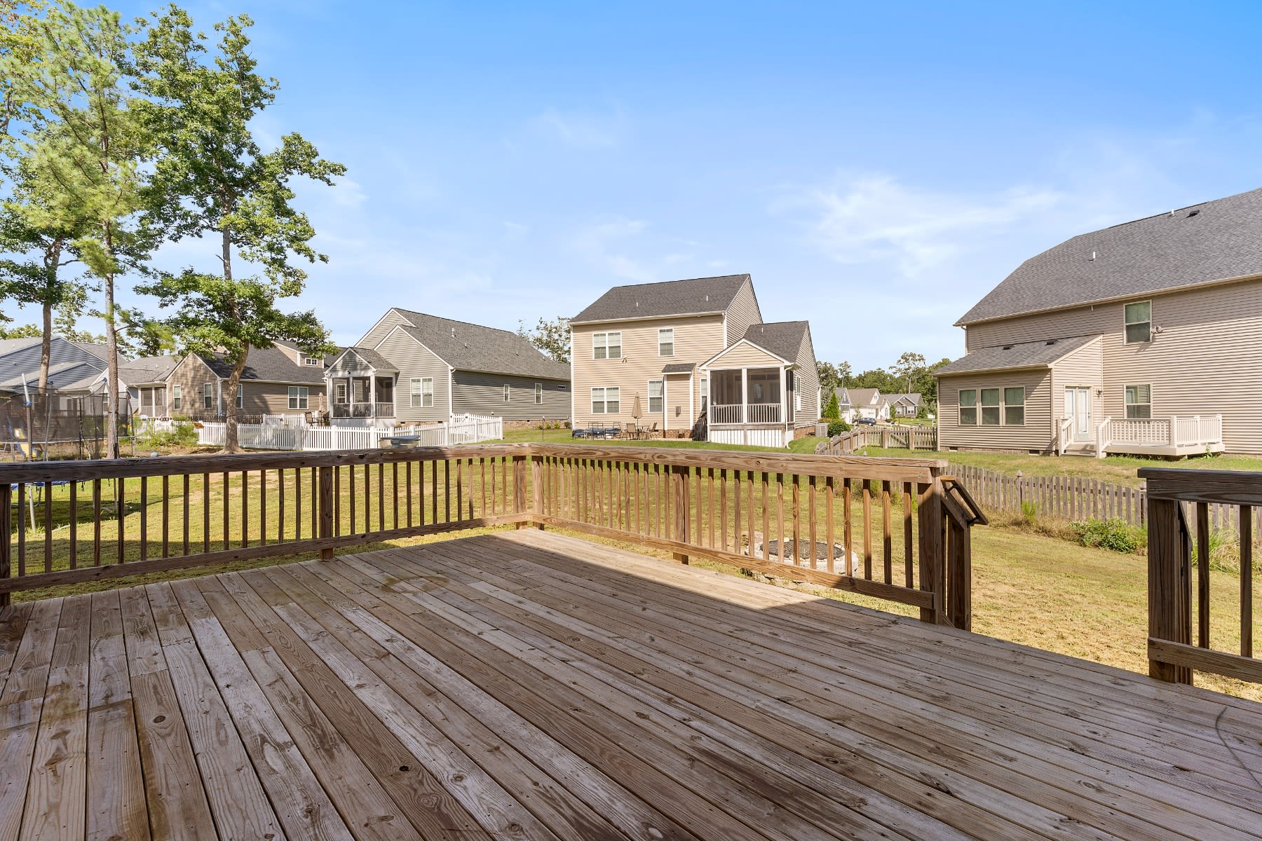 9807 Ashmill Court