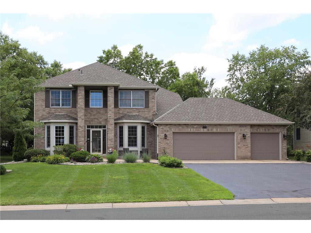 17033 Baninbridge Dr, Eden Prairie