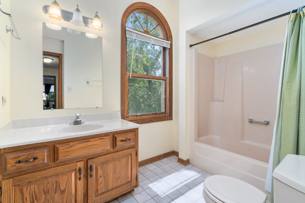 13604 Pheasant Cir