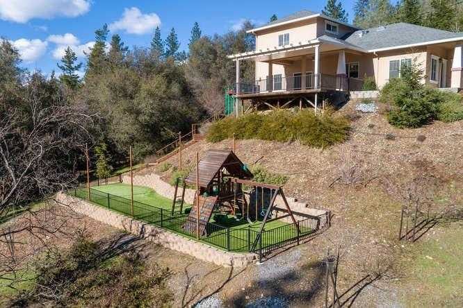 1020 Lemon Grass Rd