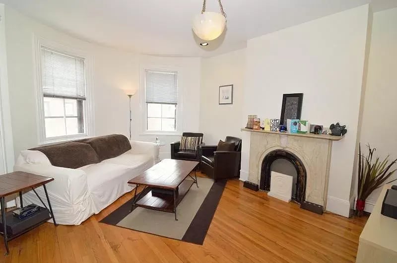 85 E Brookline St APT 3