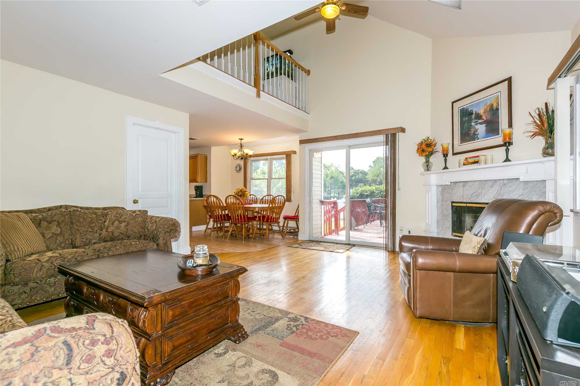 1 Mather Ct, Huntington Station
