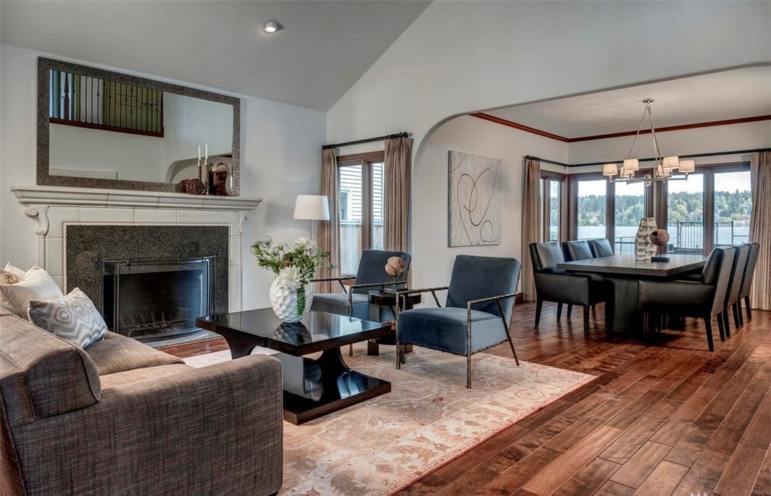 4703 Northeast Shore Pl