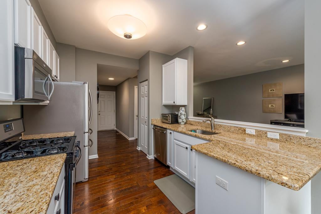 361 Buckingham Ct