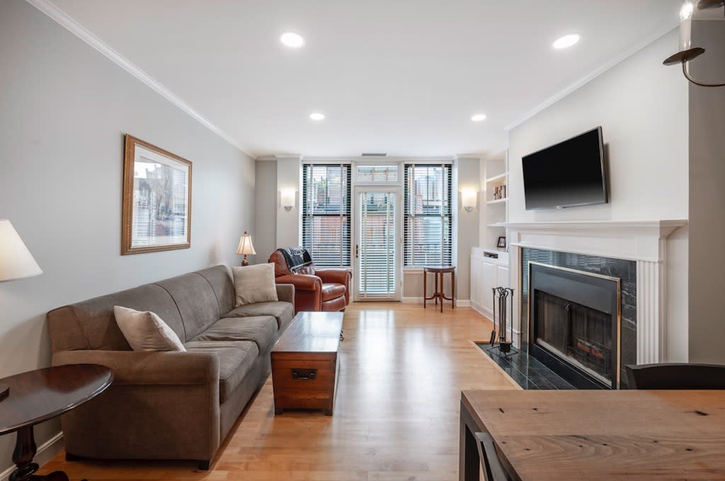 75 Clarendon St - Unit: 306
