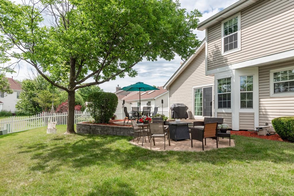 9 Horseshoe Ct