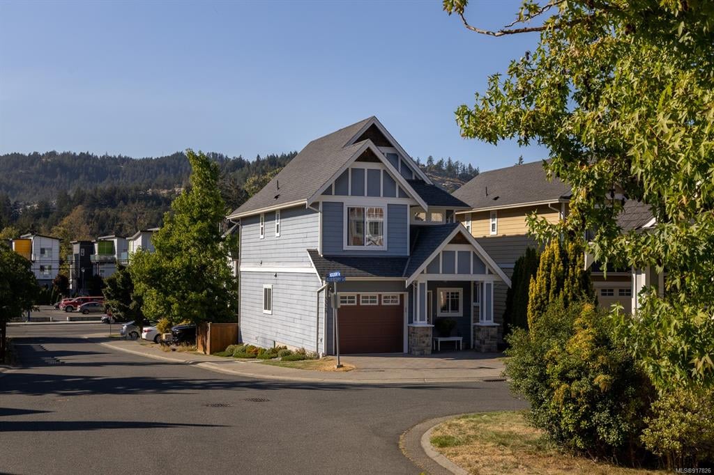 3328 Blueberry Ln