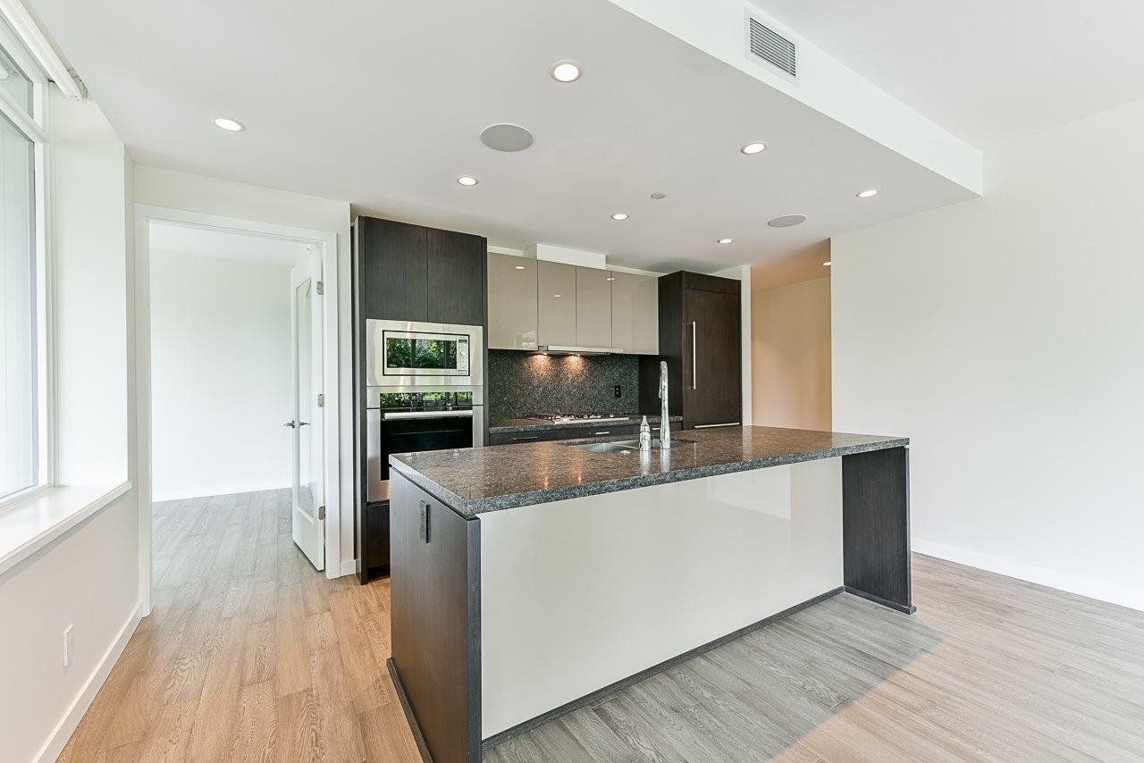 606-788 Arthur Erickson Pl