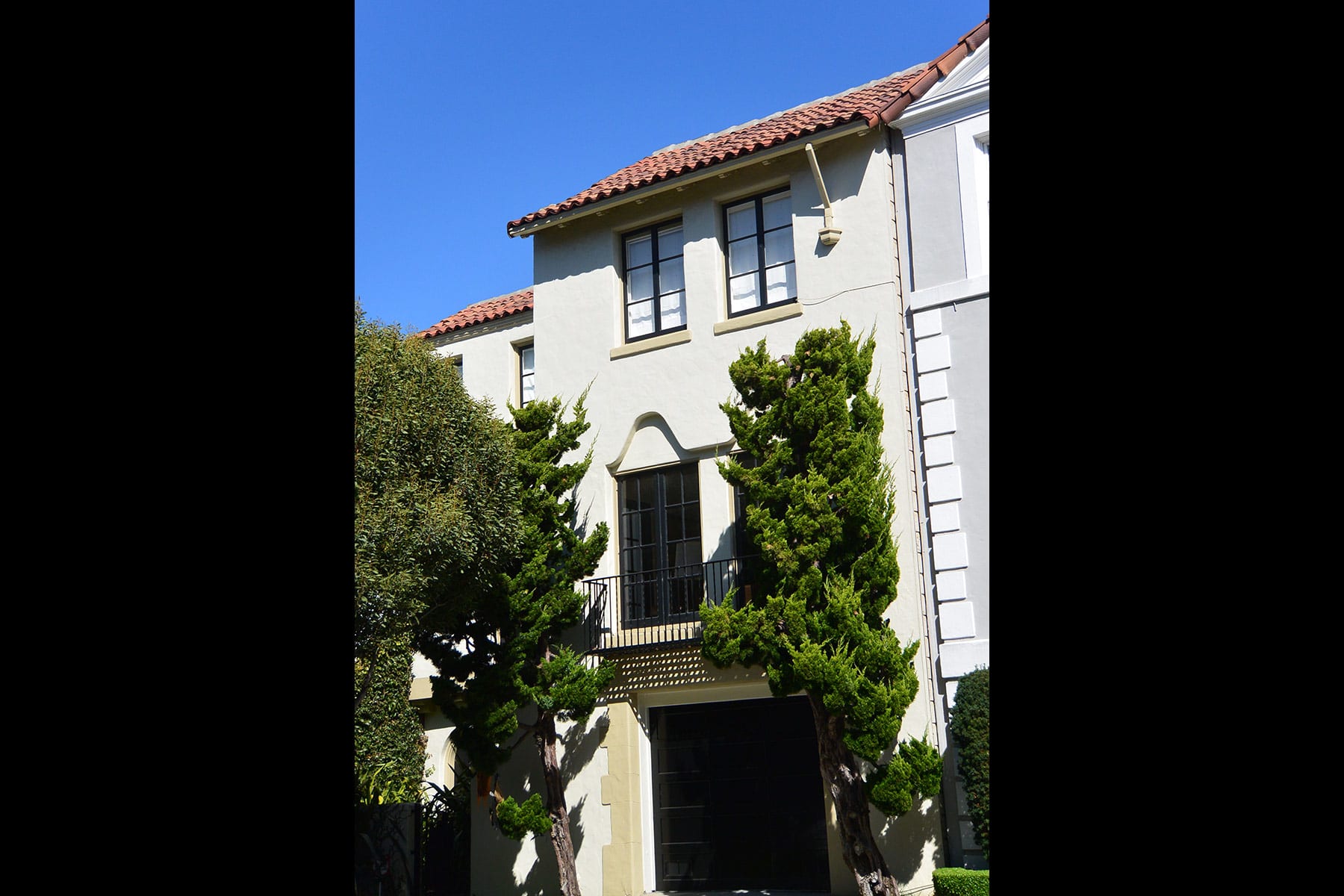 230 Cervantes Boulevard